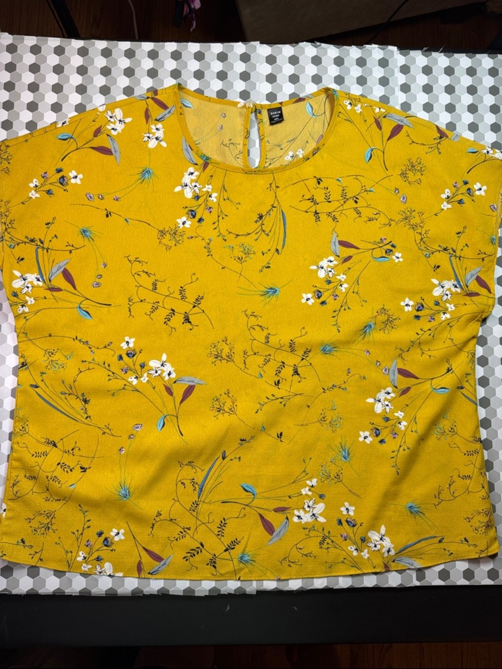 SHEIN Mustard Floral Short Sleeve Keyhole Blouse